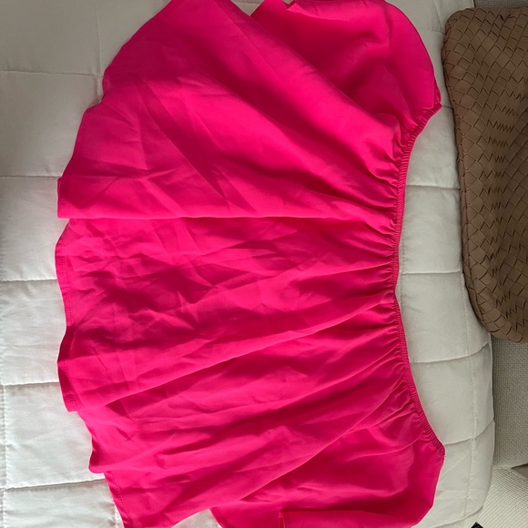 Runs large, brand new but didn’t come with tags - Picture 2 of 2